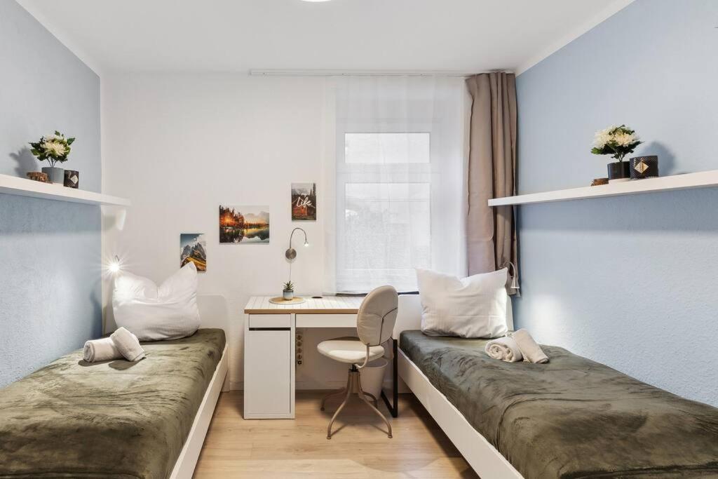 Apartment Ehrenberg Am Markt Fuer 6 Delitzsch